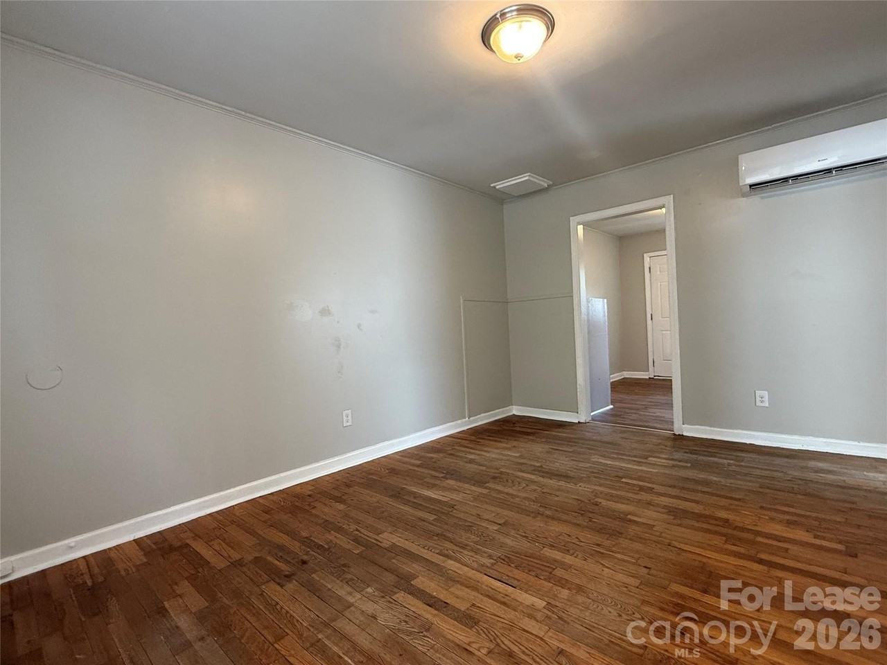 102 E Bradley St - Photo 4 of 19