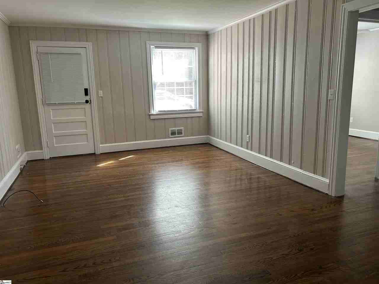 5 Whitsett St #1 - Photo 3 of 10