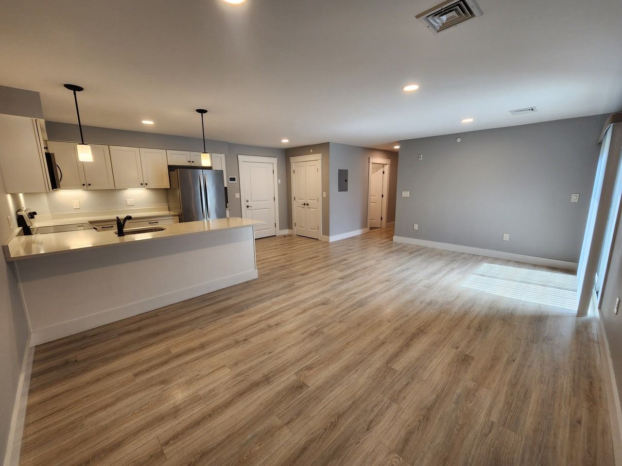 557 Varnum Avenue - Photo 2 of 45