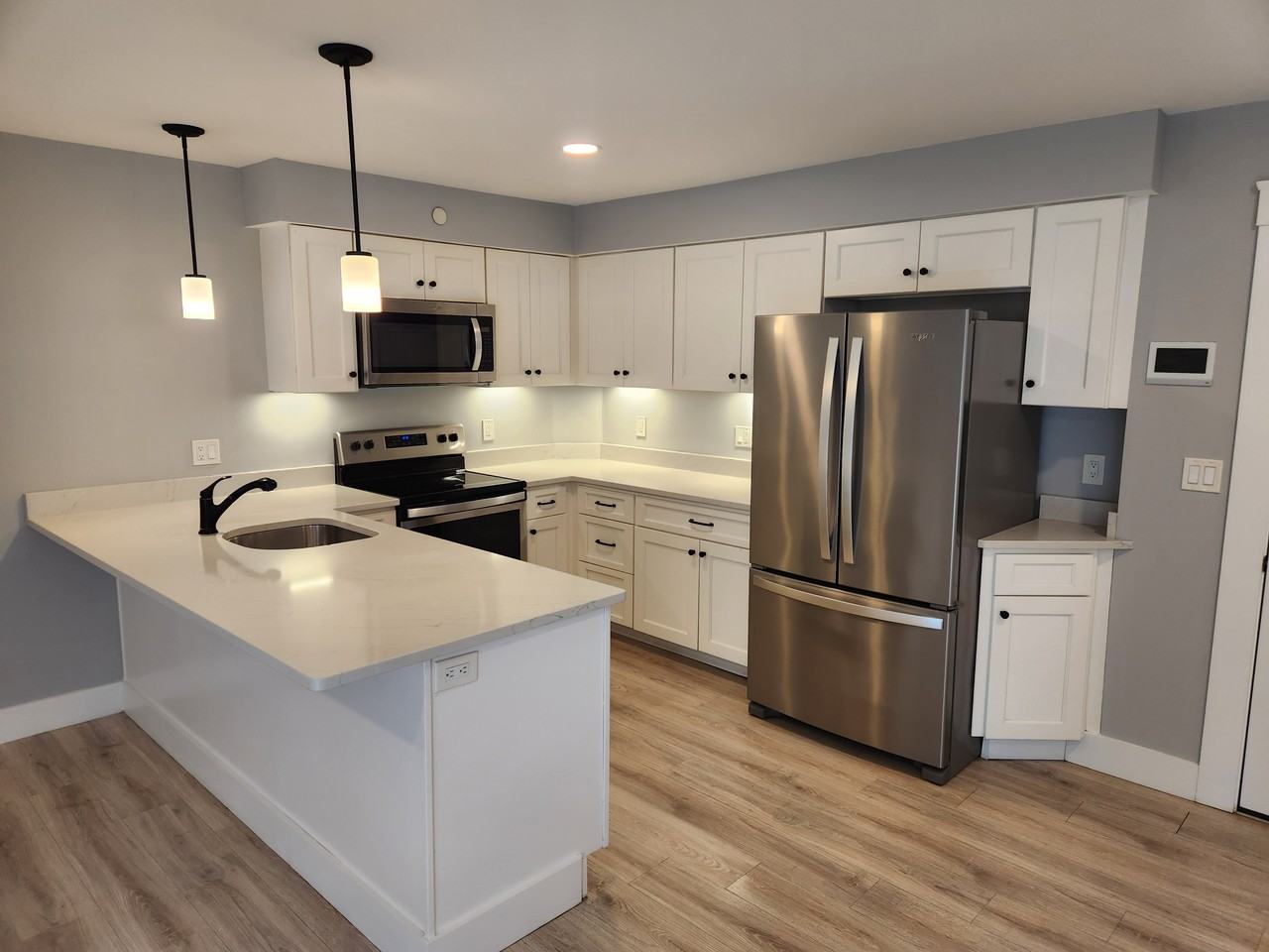 557 Varnum Avenue - Photo 4 of 45