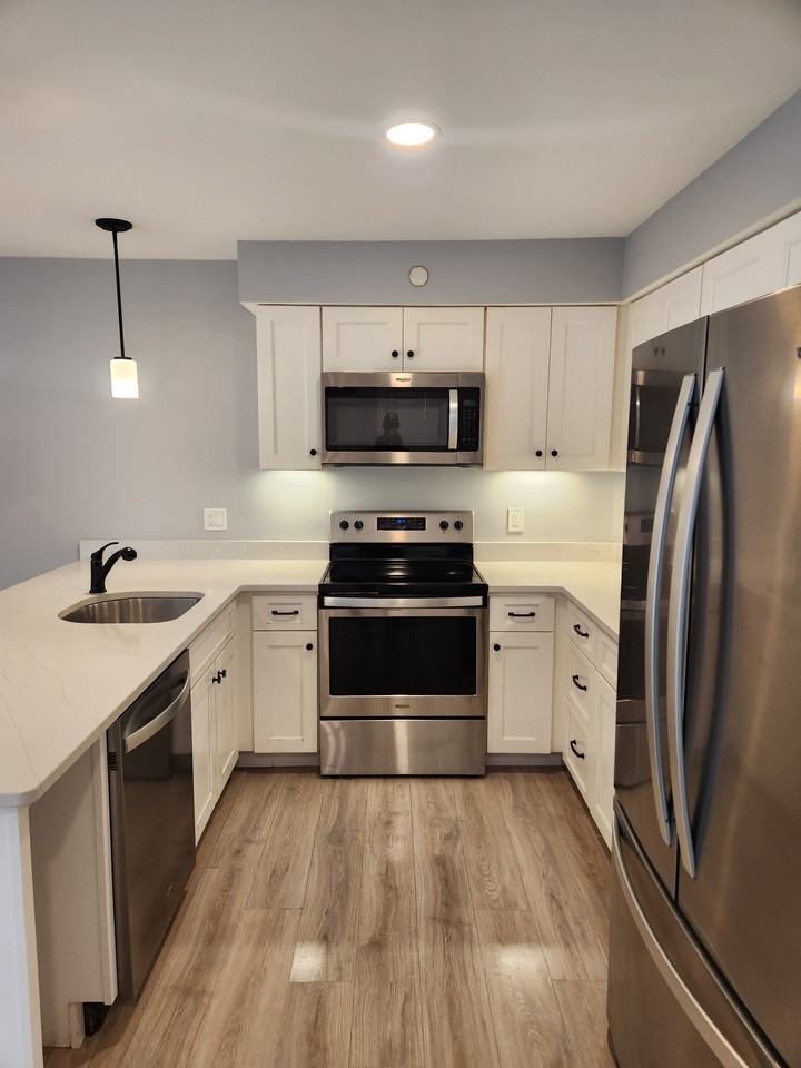557 Varnum Avenue - Photo 5 of 45