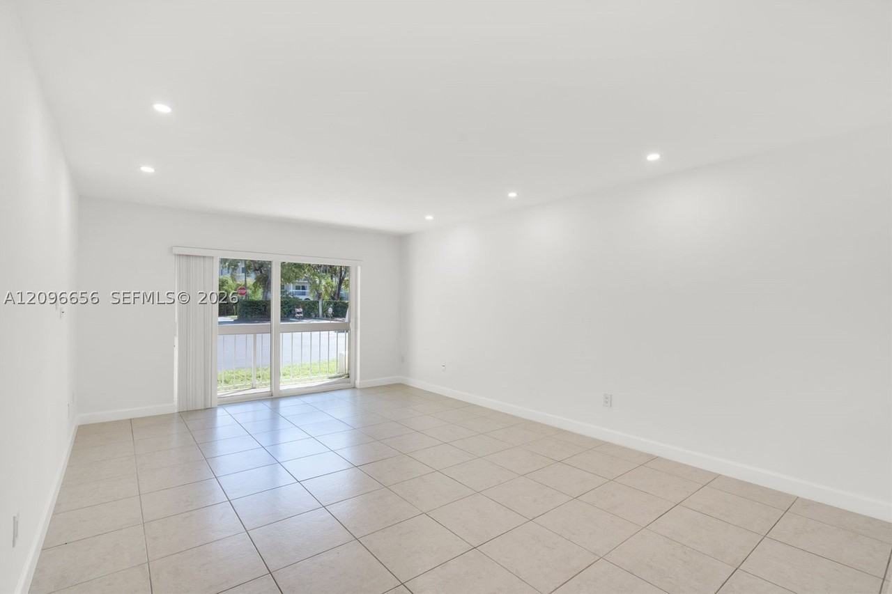 7705 Camino Real #B101 - Photo 6 of 33