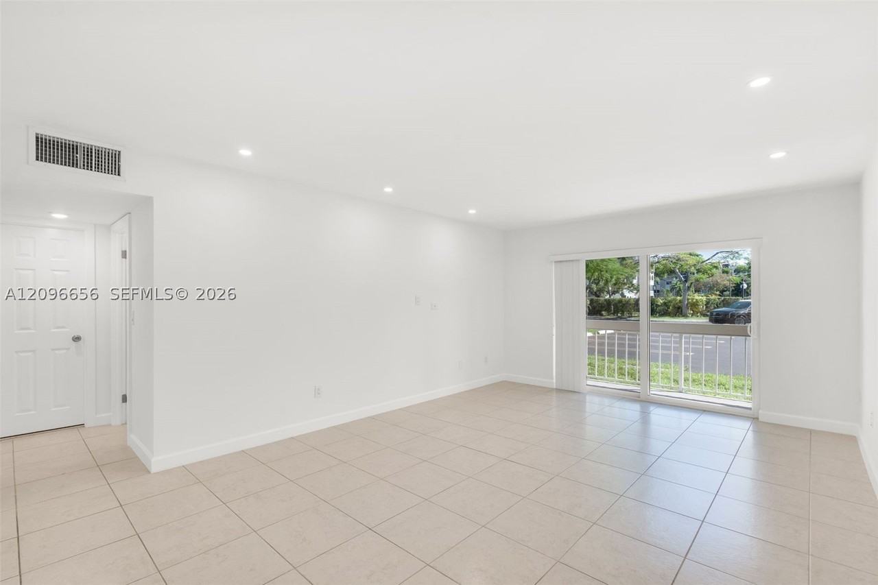 7705 Camino Real #B101 - Photo 7 of 33