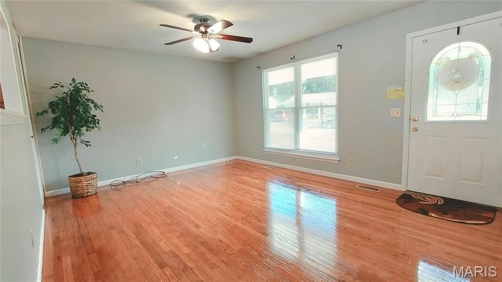 1490 Noche Ct - Photo 2 of 20