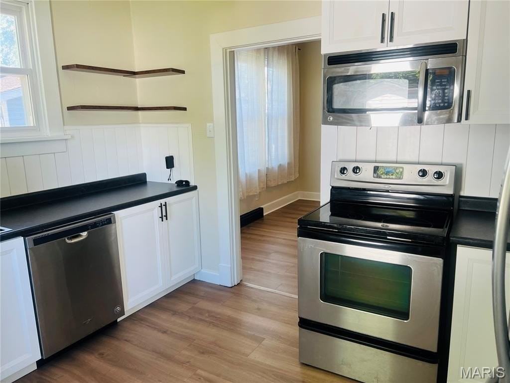 711 W Church St - Photo 6 of 17