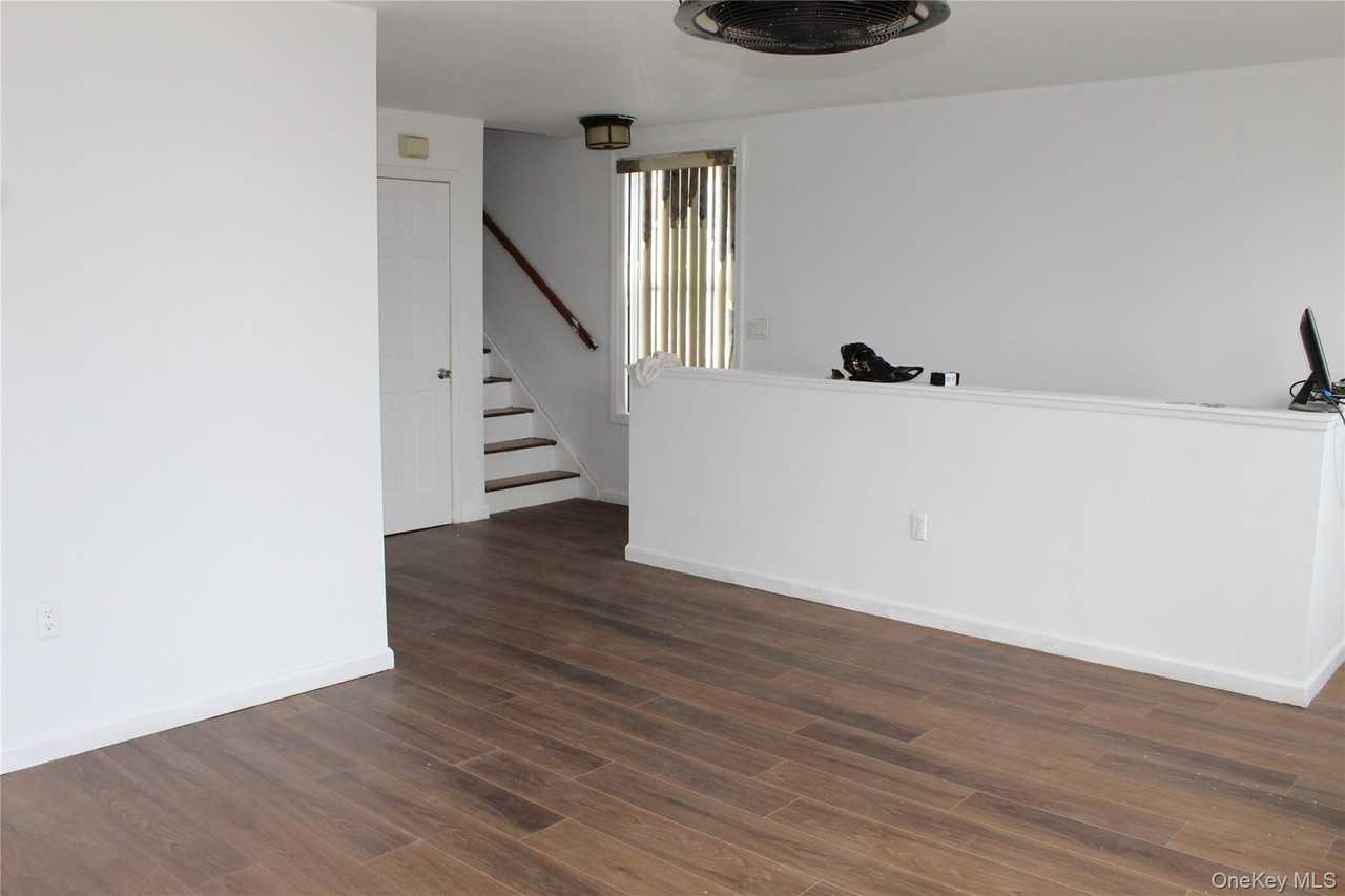337 Beach 42nd St - Photo 3 of 9
