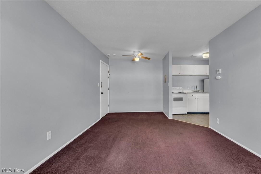 1415 Wyandotte Ave #205 - Photo 6 of 17