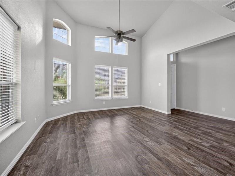 3434 Solana Cir - Photo 7 of 19