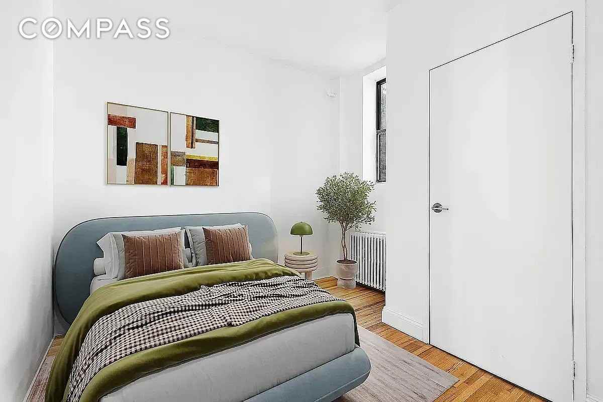401 W 45th St #4A - Photo 4 of 5