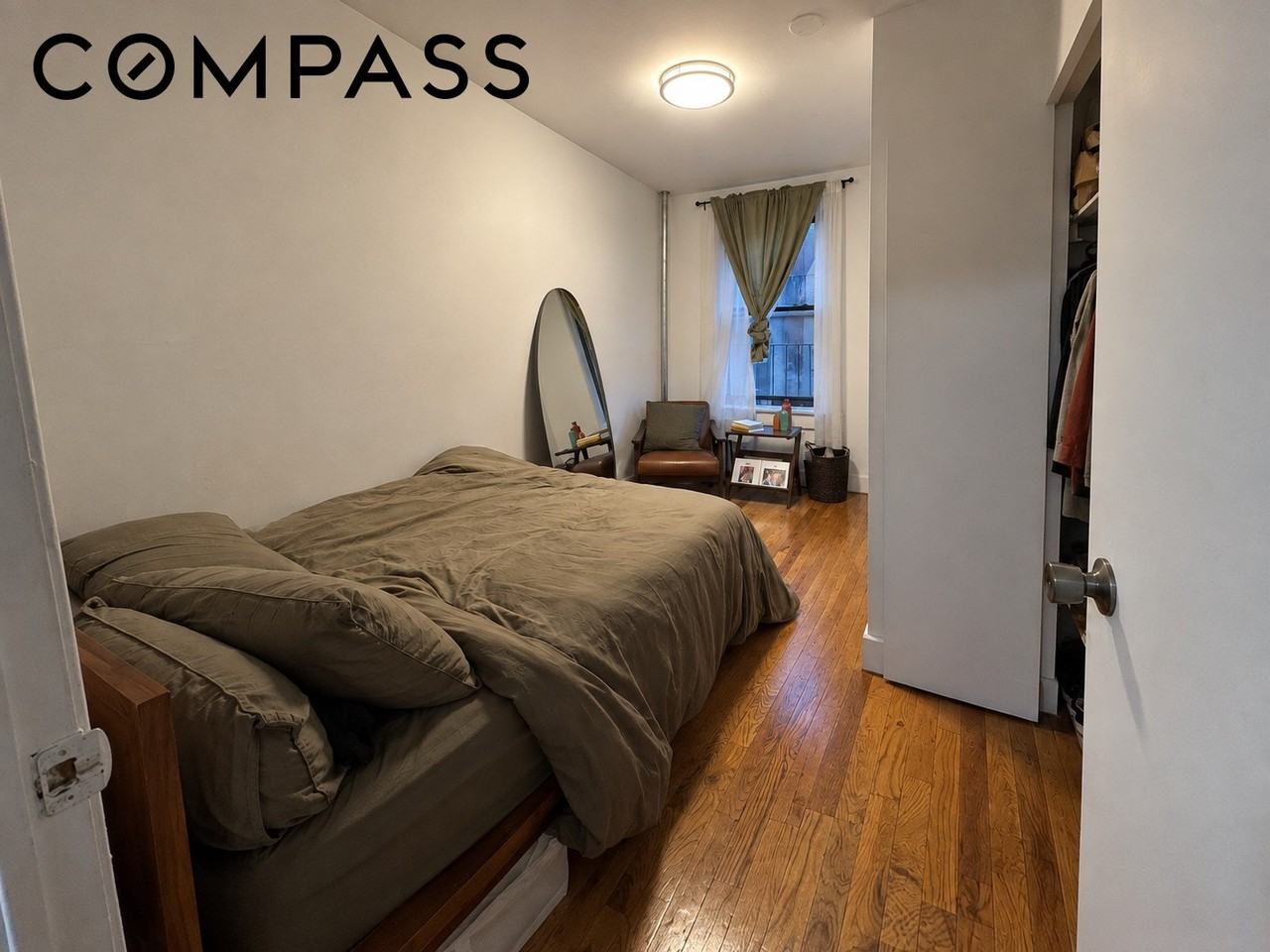 229 E 10th St #11 - Photo 2 of 3