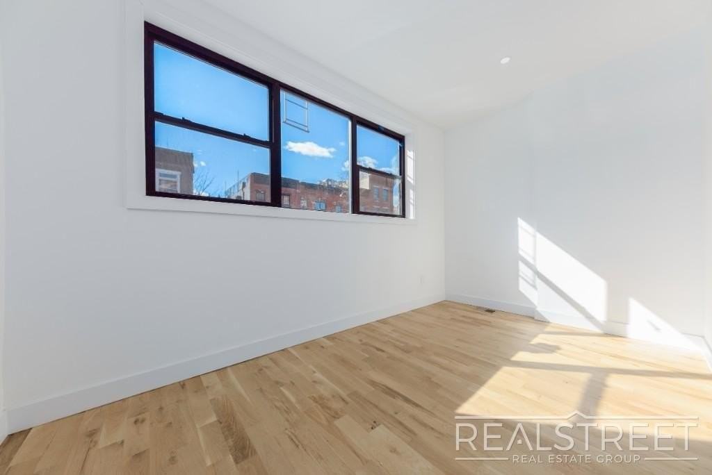 51 Rockaway Ave #1 - Photo 3 of 10