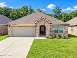 featured image of 521 Saddle Crest Dr