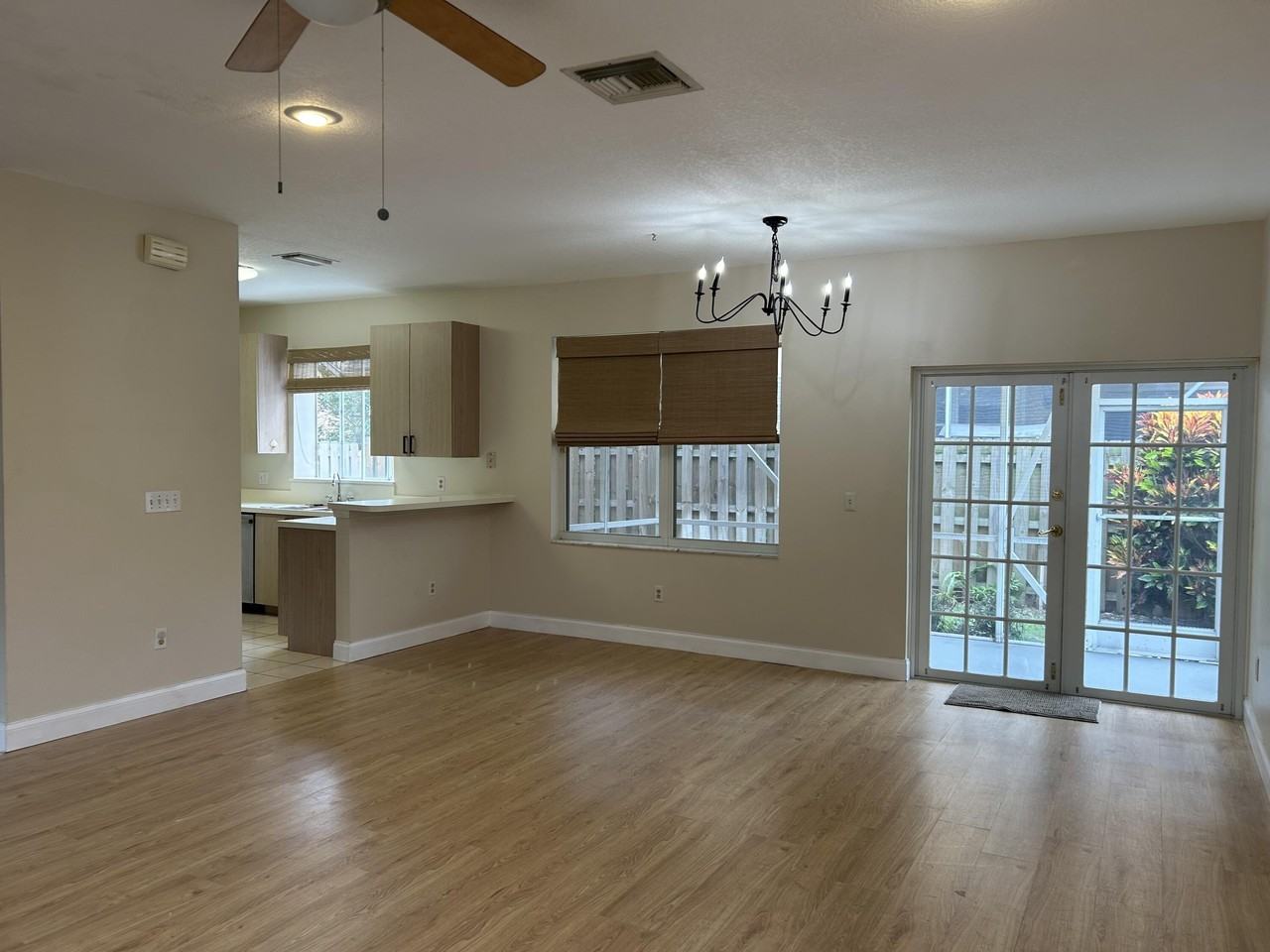 331 Oak Crest Ter #331 - Photo 3 of 20