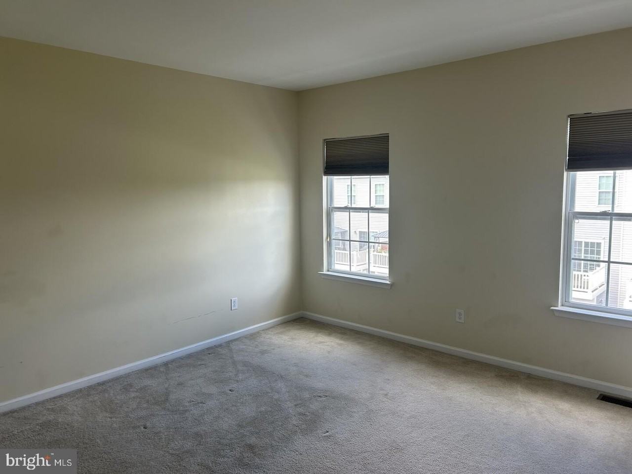 442 Toftrees Dr - Photo 7 of 13