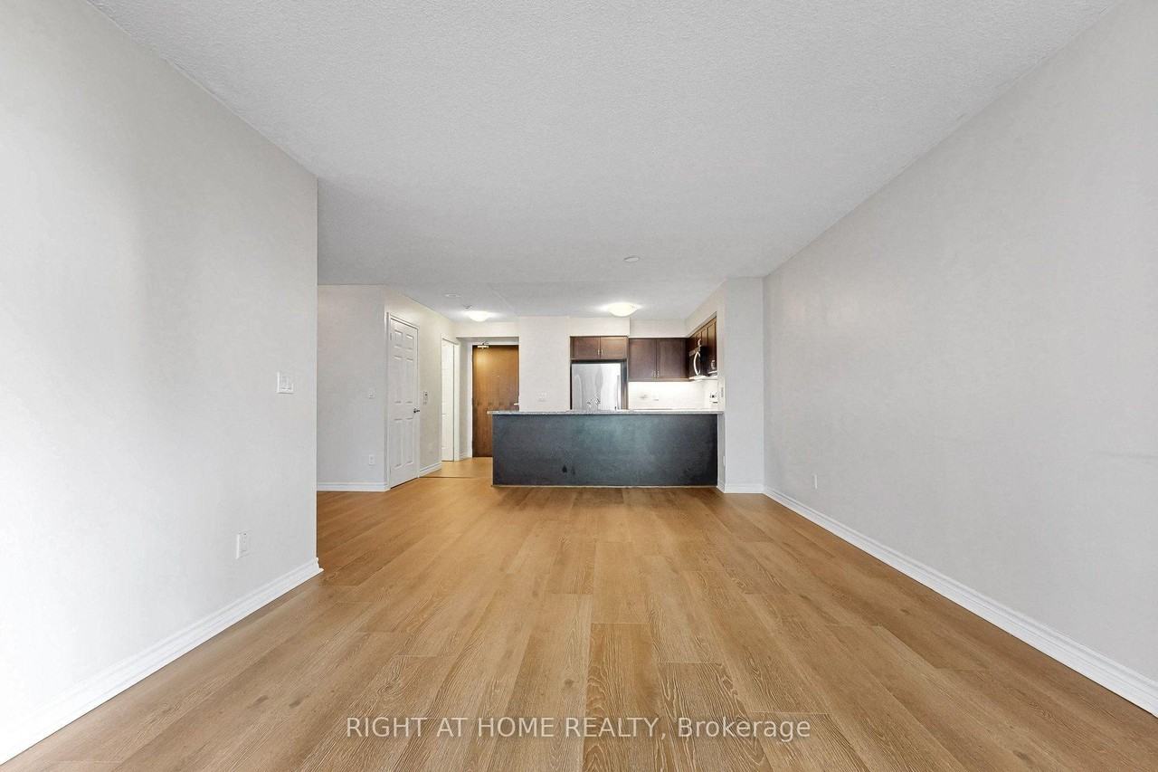 19 Grand Trunk Crescent #712 - Photo 5 of 30