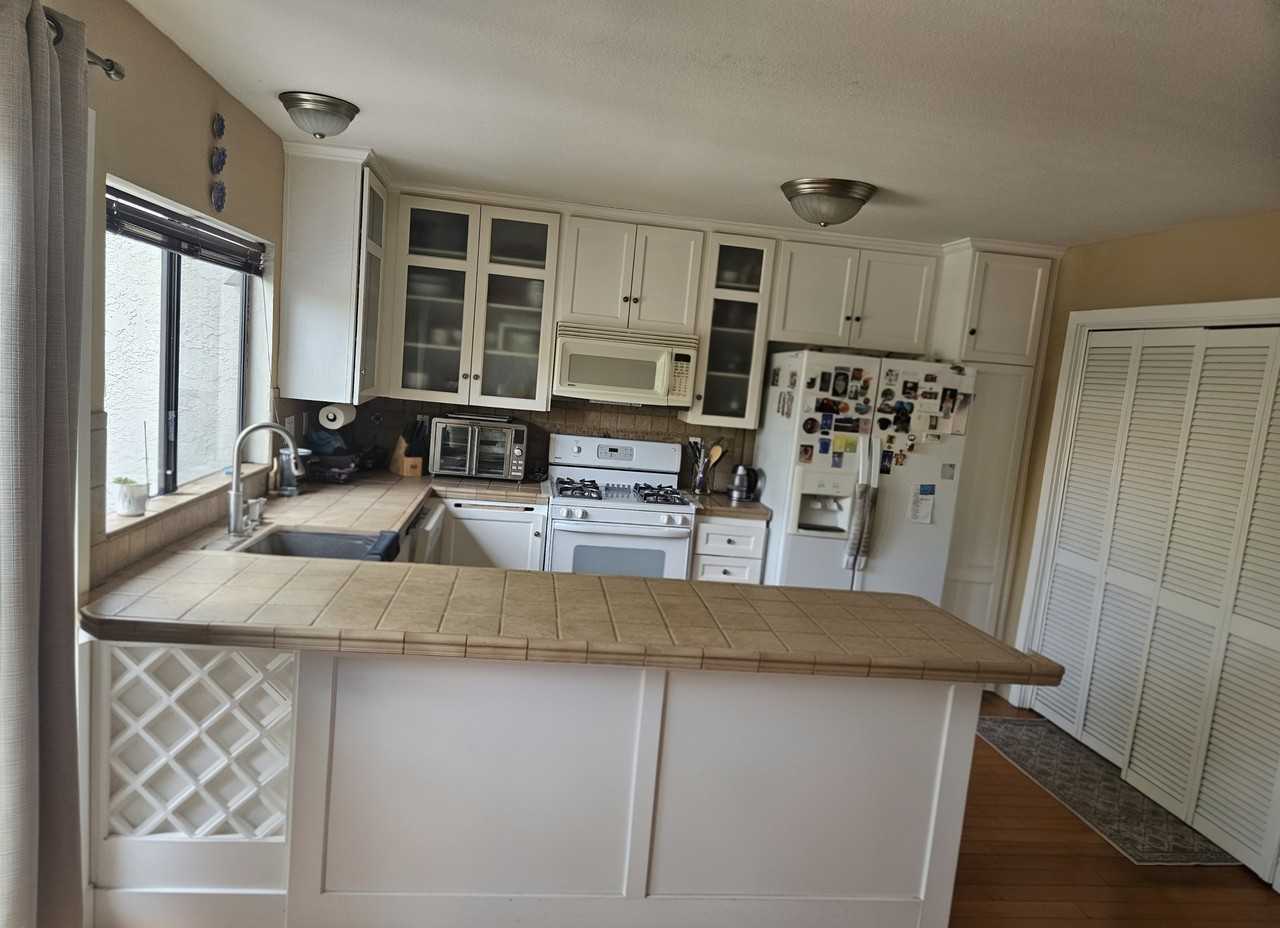 2109 Clark Ln #C - Photo 7 of 20