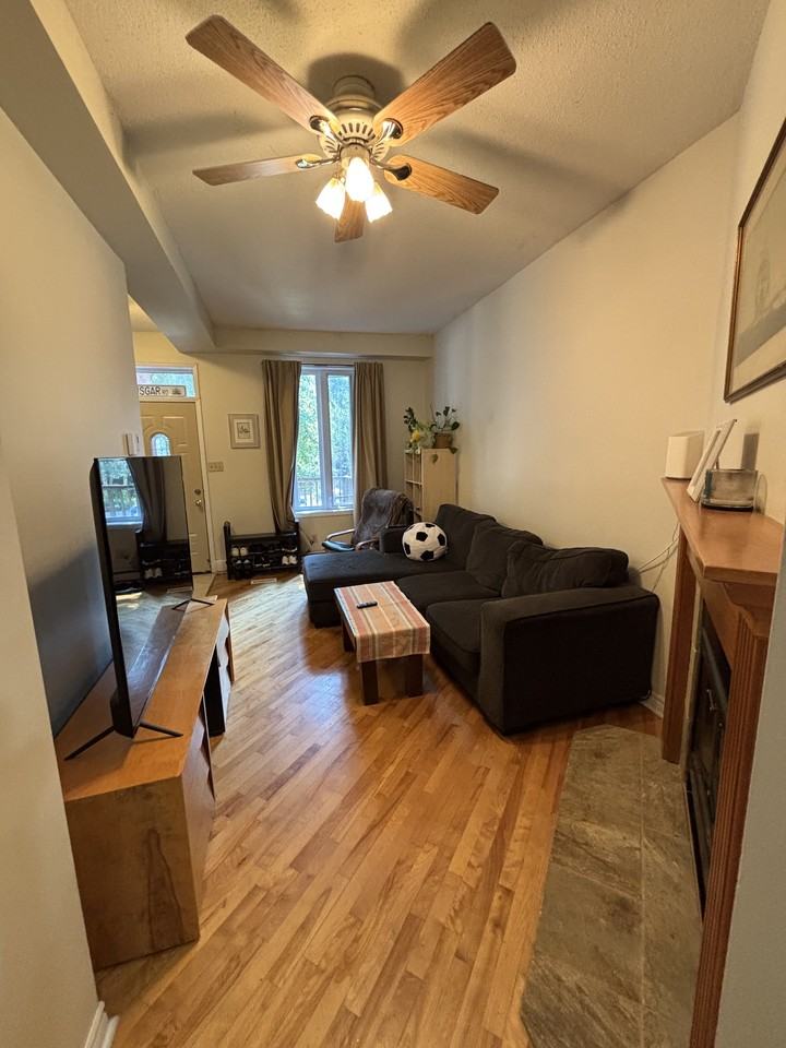 415 Lisgar Street - Photo 2 of 7