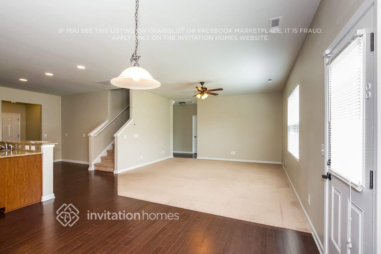 9027 Paddle Oak Rd - Photo 4 of 21