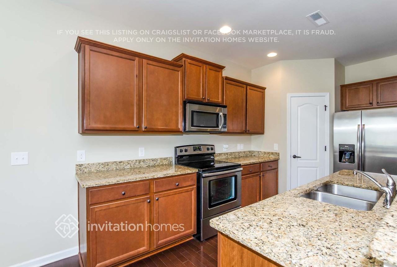 9027 Paddle Oak Rd - Photo 6 of 21