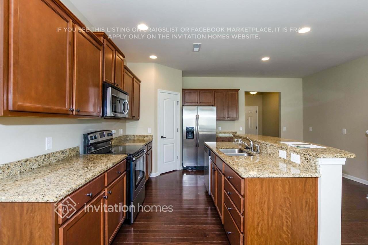 9027 Paddle Oak Rd - Photo 7 of 21