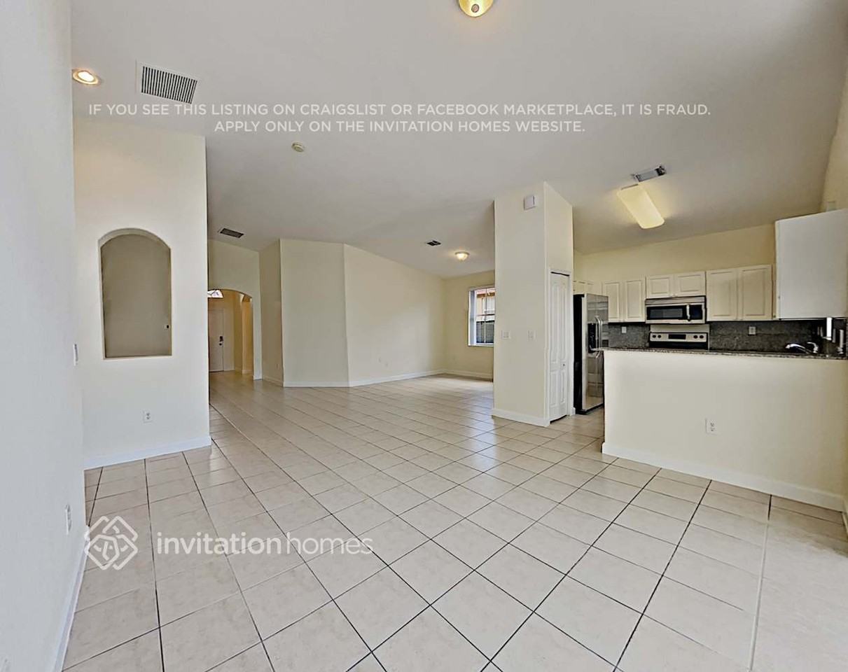 15470 Sw 23rd Ln - Photo 3 of 17