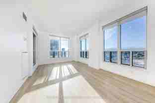 2087 Lake Shore Boulevard West #1607 - Photo 1 of 1