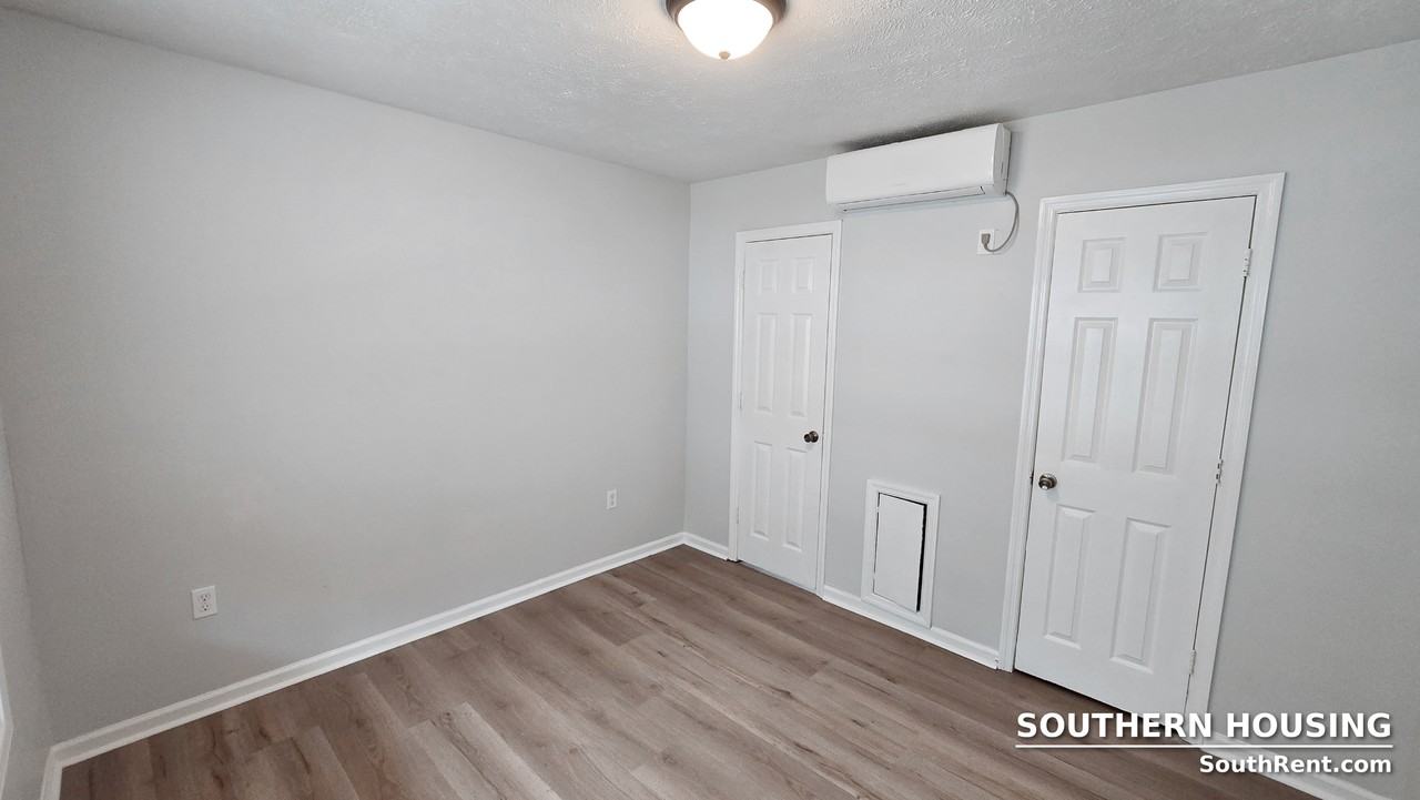 1622 Colleton Ave Se #1B - Photo 7 of 15
