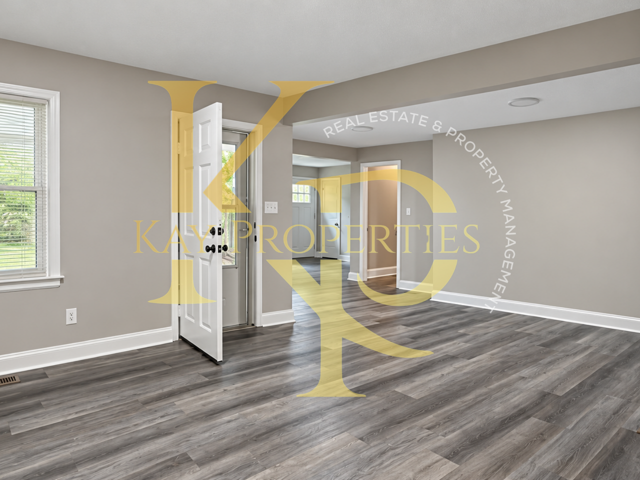 852 Nelson St - Photo 2 of 11