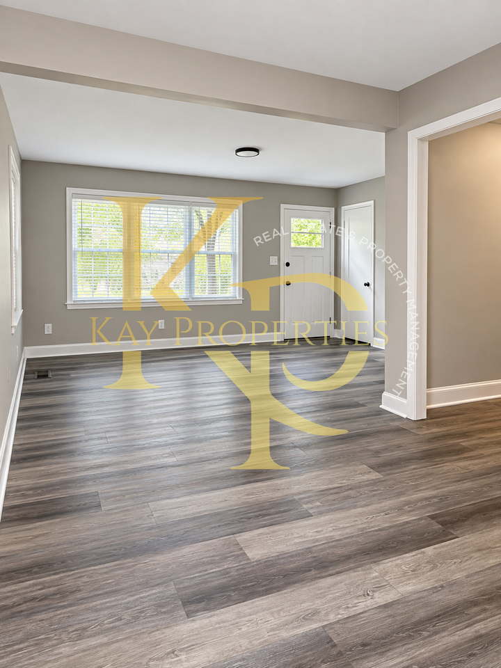 852 Nelson St - Photo 3 of 11