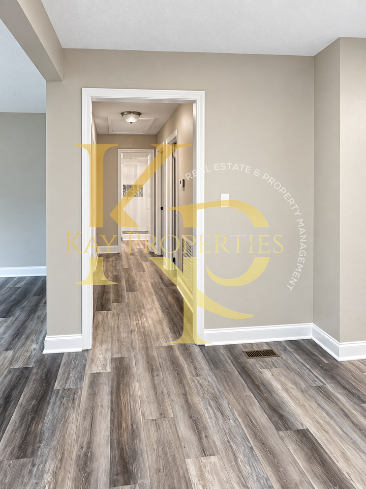 852 Nelson St - Photo 7 of 11