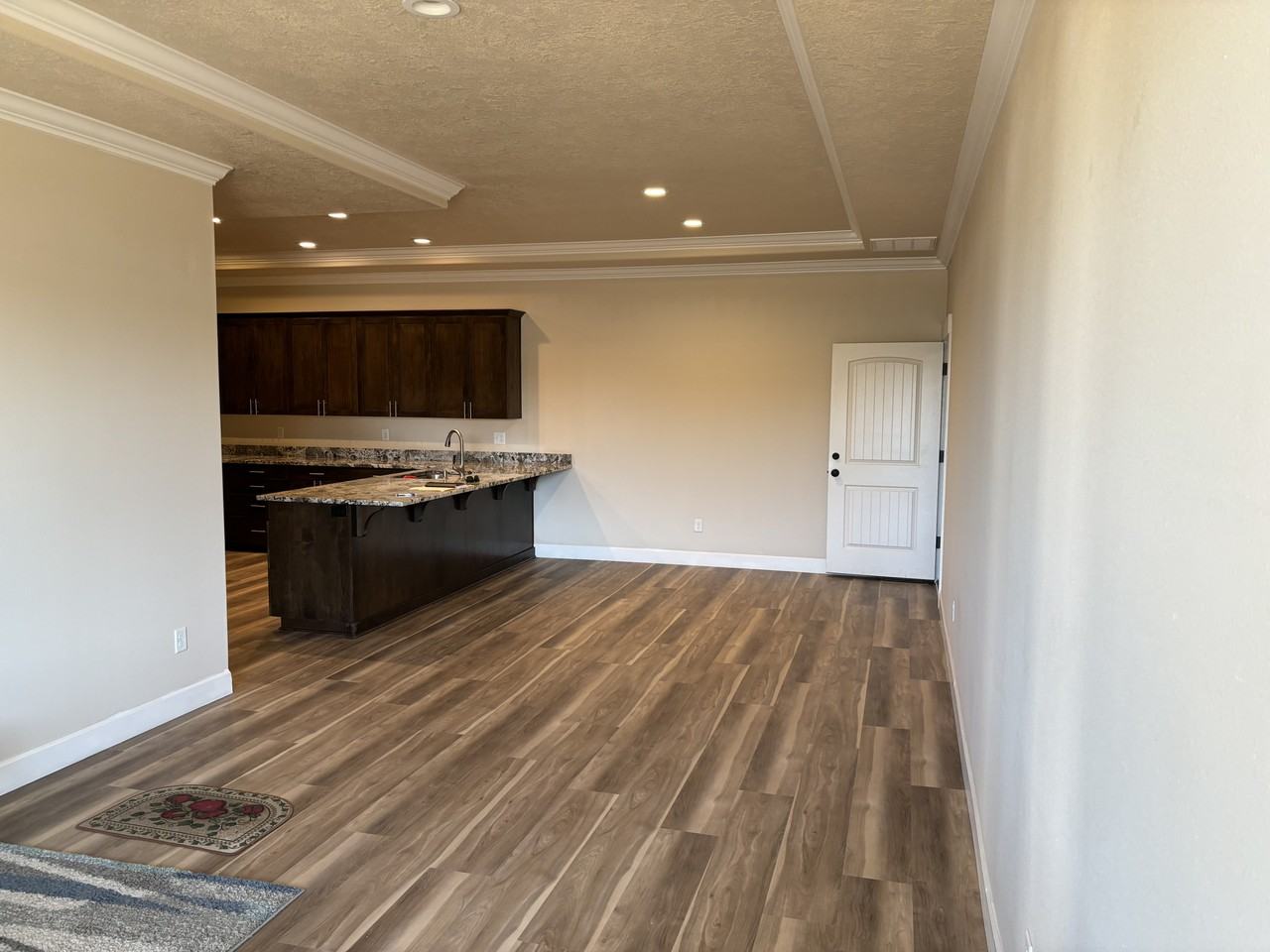 4315 Snowberry St Ne - Photo 4 of 10