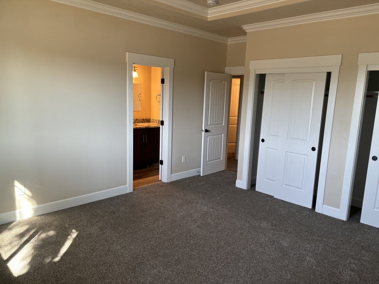 4315 Snowberry St Ne - Photo 7 of 10