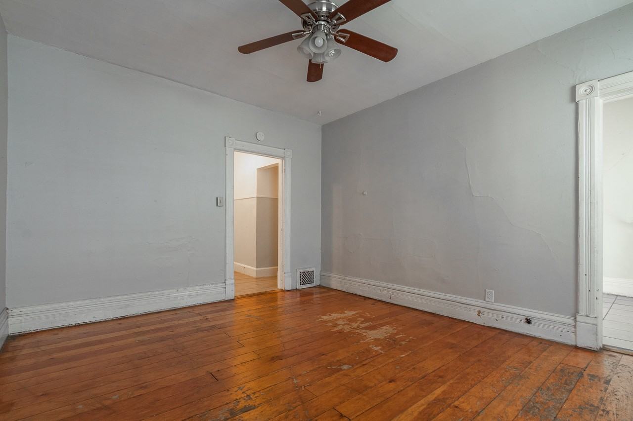 313 East Mifflin Street - Photo 2 of 14