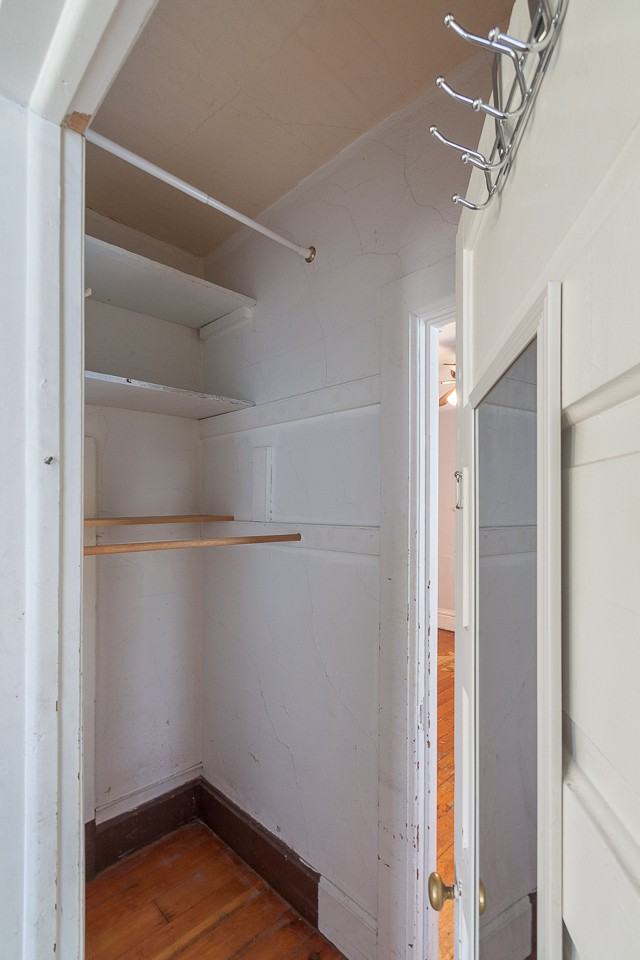 313 East Mifflin Street - Photo 4 of 14