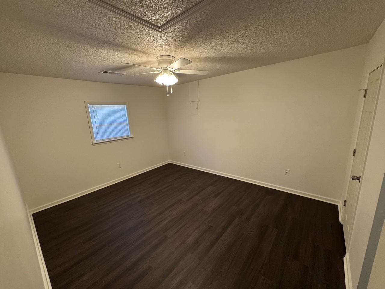 554 Canterbury Farm Rd - Photo 4 of 16