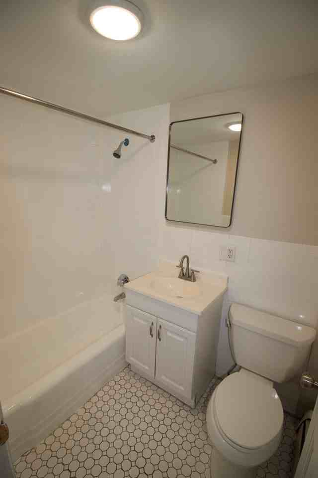 997 Broadway - Photo 7 of 22