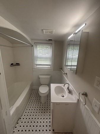261 Plymouth Street - Photo 7 of 32