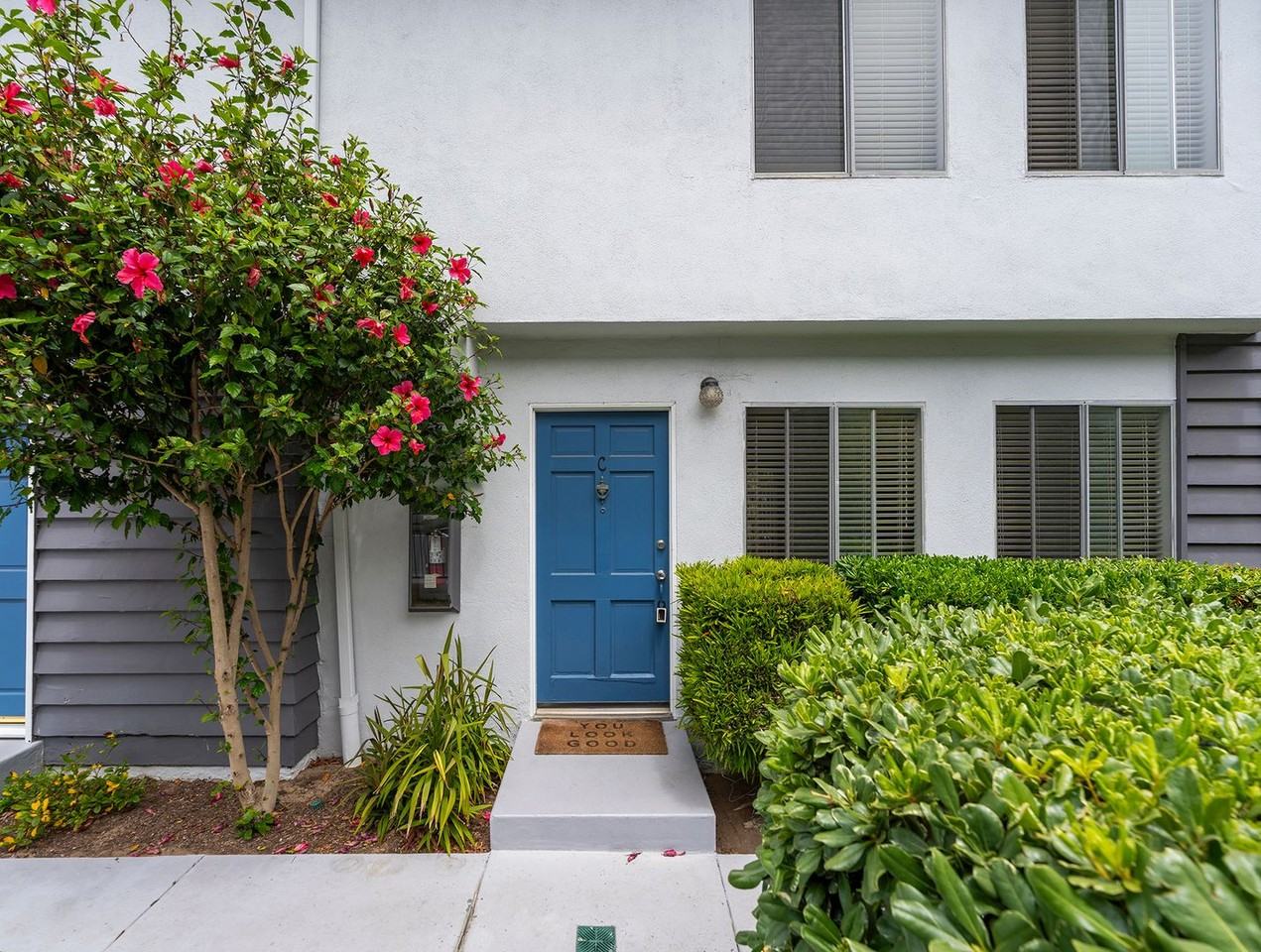 1524 Manhattan Beach Blvd - Photo 4 of 31