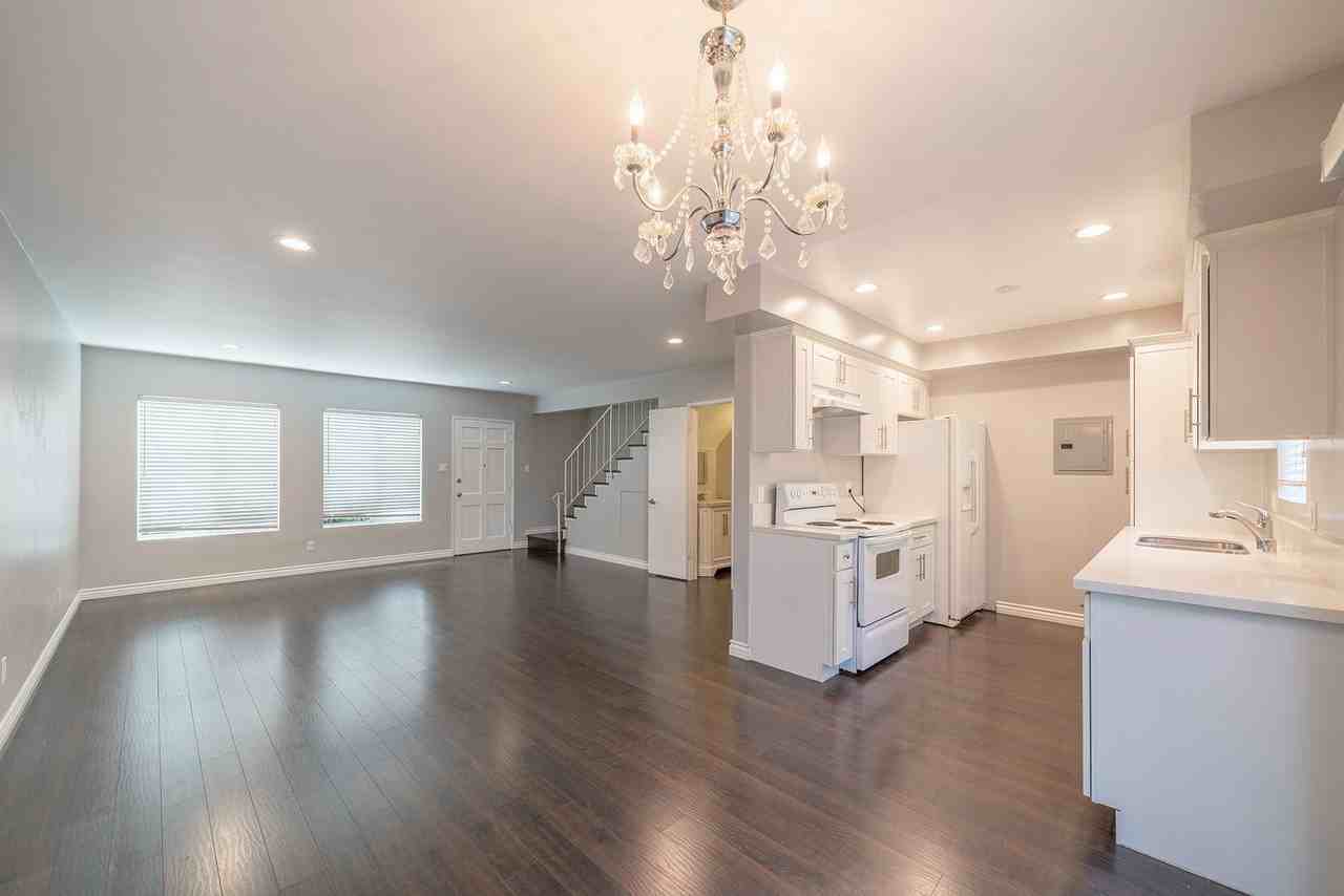 1524 Manhattan Beach Blvd - Photo 5 of 31