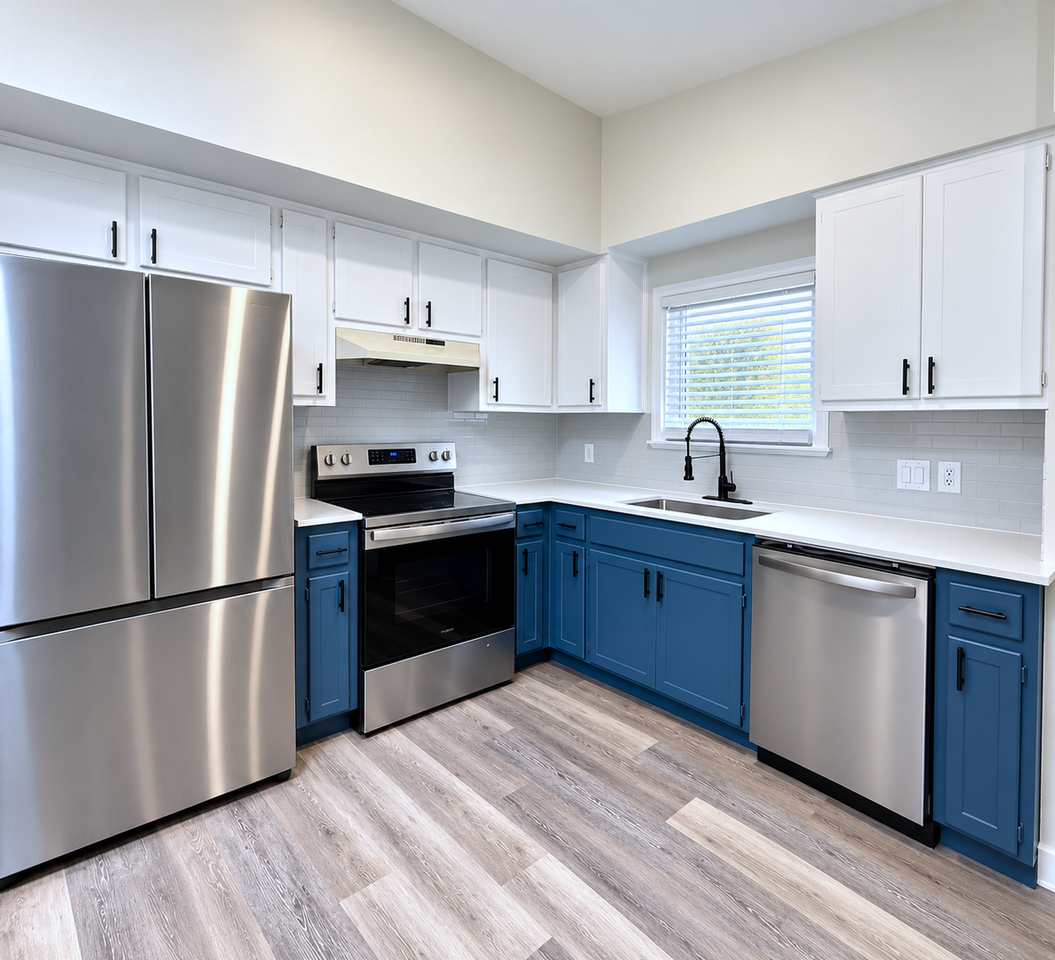 110 E 30th St - Photo 3 of 45
