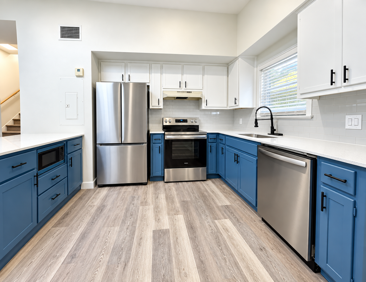110 E 30th St - Photo 5 of 45