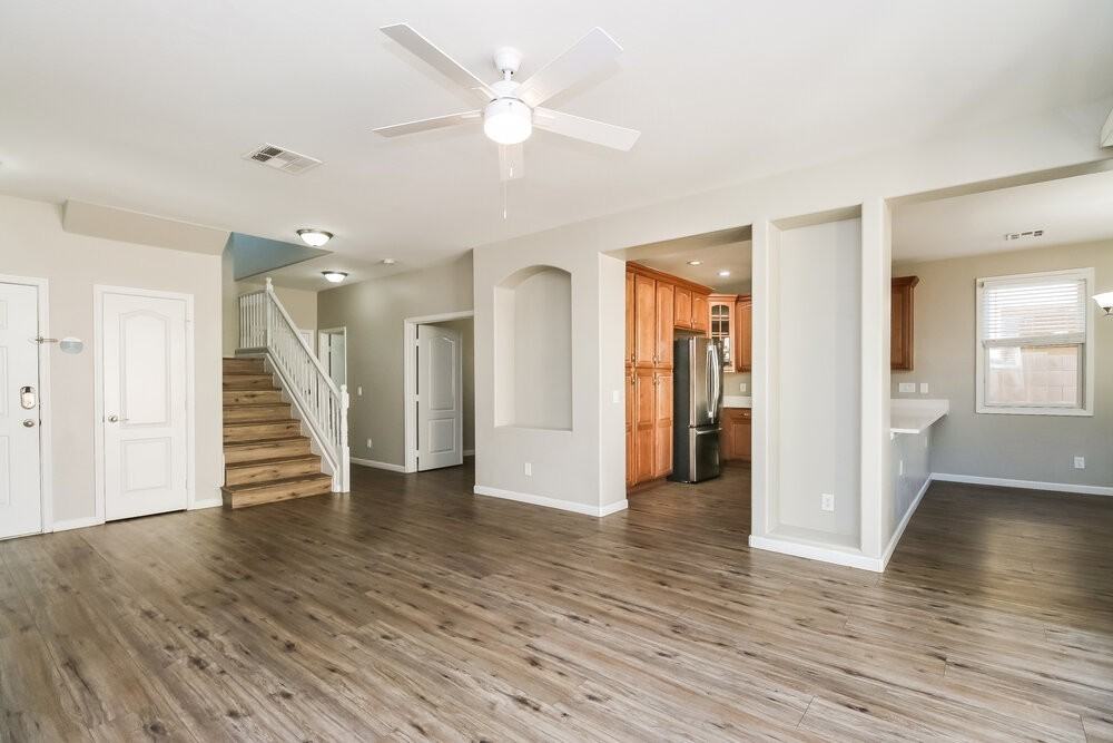 2216 E Pecan Rd - Photo 5 of 17