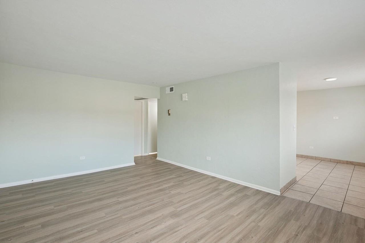 La Ronja Apartments - Photo 6 of 35