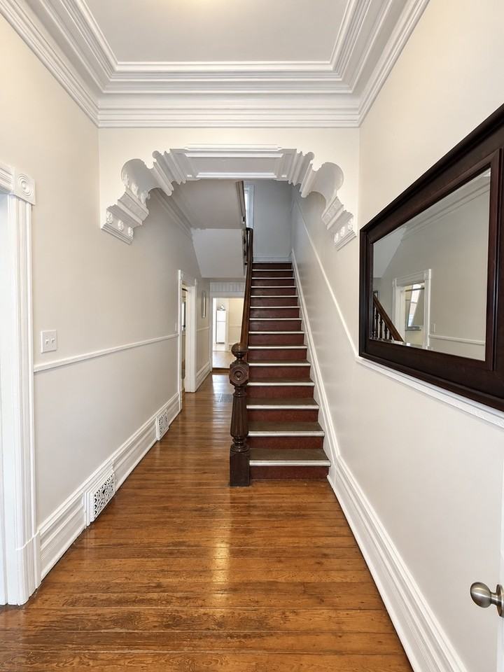 417 Lisgar Street - Photo 2 of 18