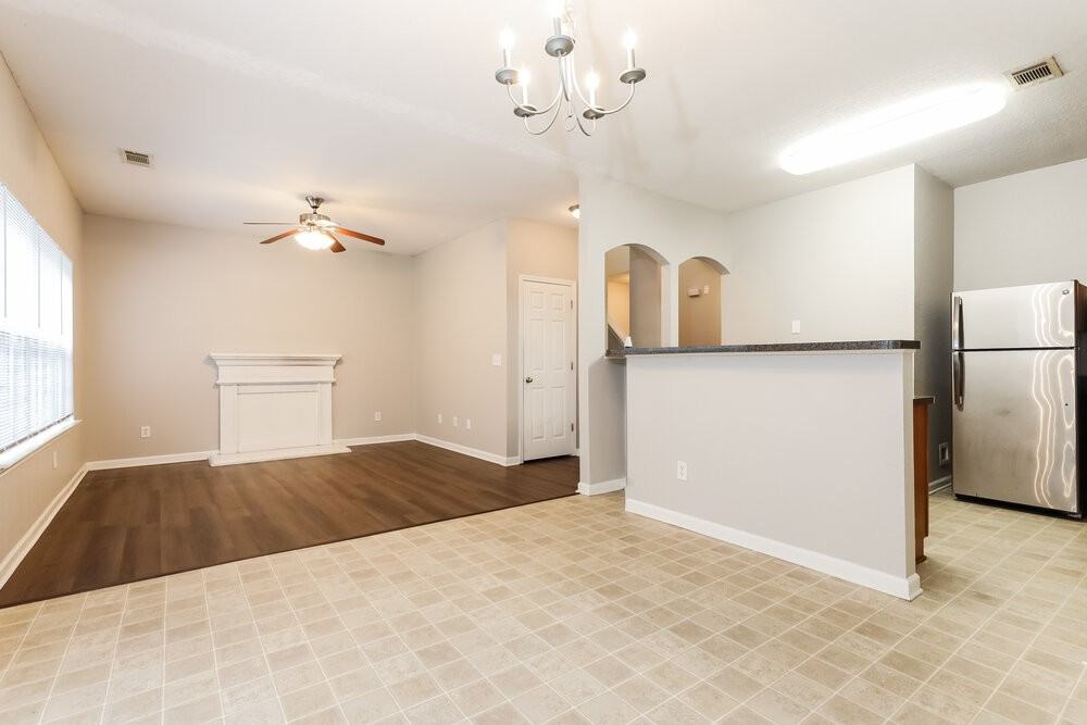 4689 Ravenwood Loop - Photo 6 of 17