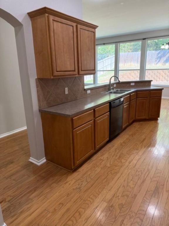 625 Winding Brook Ln - Photo 5 of 16