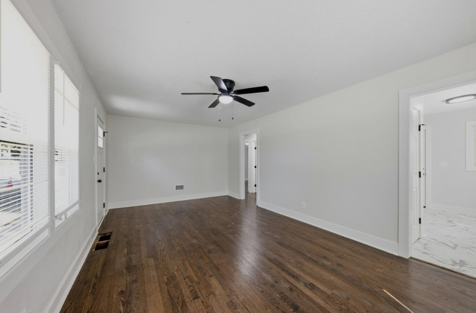 3513 Elmwood Ave - Photo 2 of 10