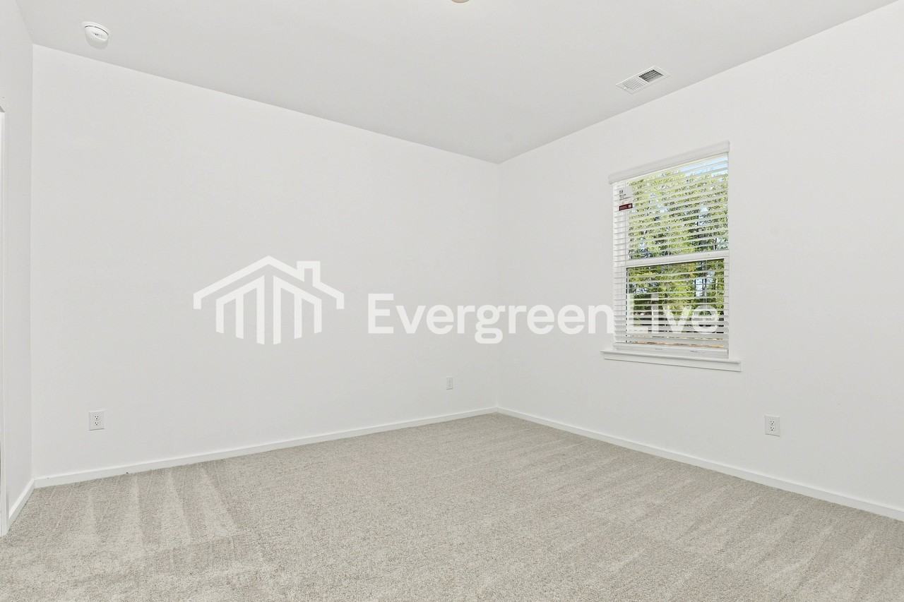 138 Shenandoah Ln - Photo 7 of 15