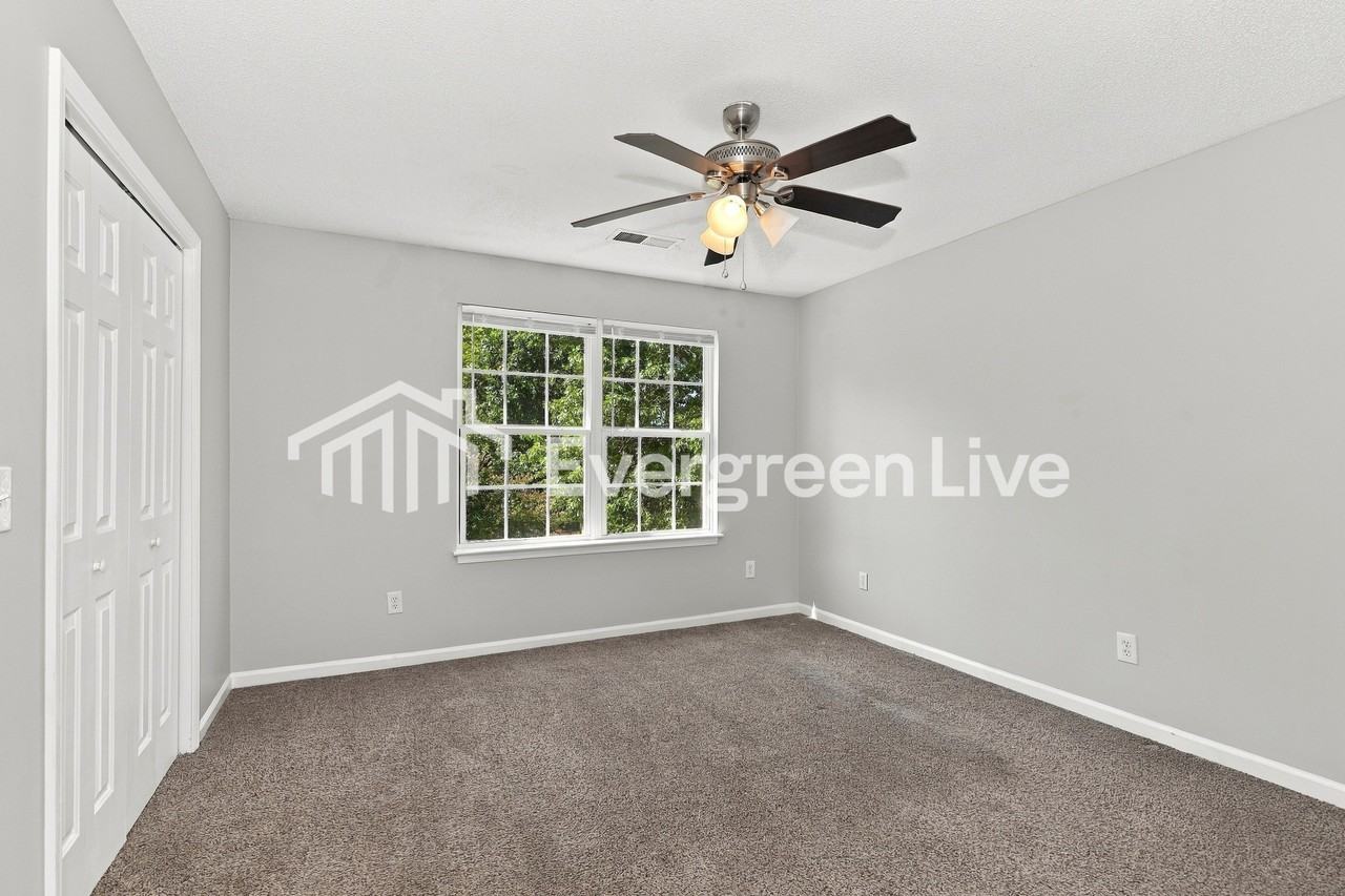 6 Village Ct - Photo 7 of 15