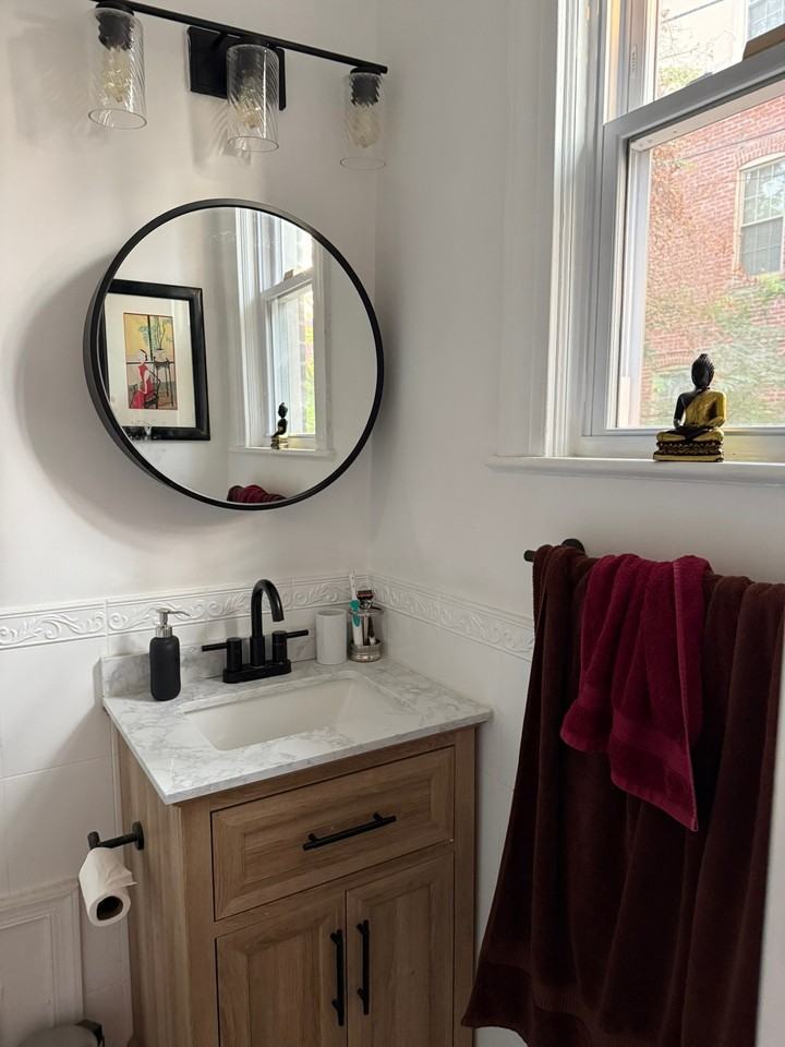1501 Buchanan St Nw #1 - Photo 6 of 10